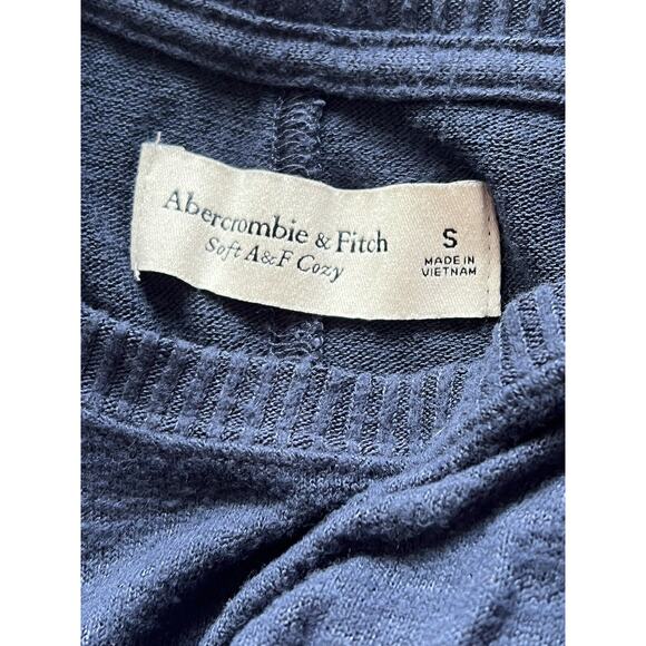 Abercrombie & Fitch Navy Blue Short Sleeve Thin Lightweight Sweater shirt Size S - Picture 6 of 6